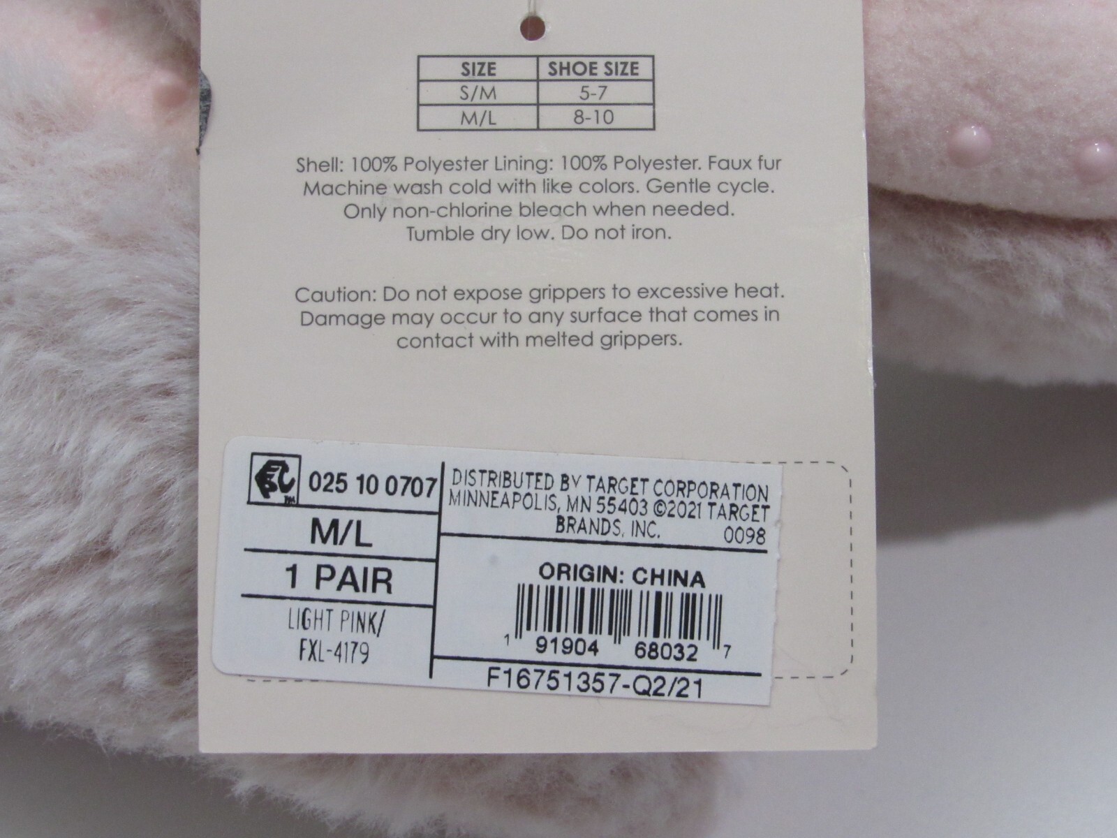 Women's Faux Fur Cozy PullOn Slipper Socks Light Pink Size M/L Medium