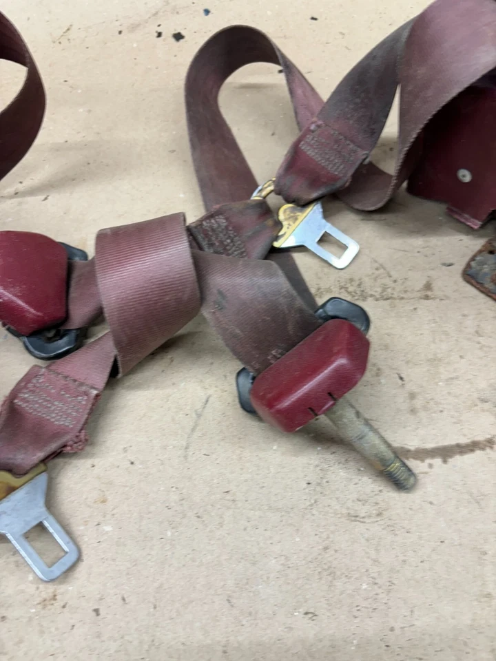 1988 1989 90 91 92 93 94 Chevrolet GMC rojo cinturón de seguridad de hombro cinturones retractores Foto 3 de 4