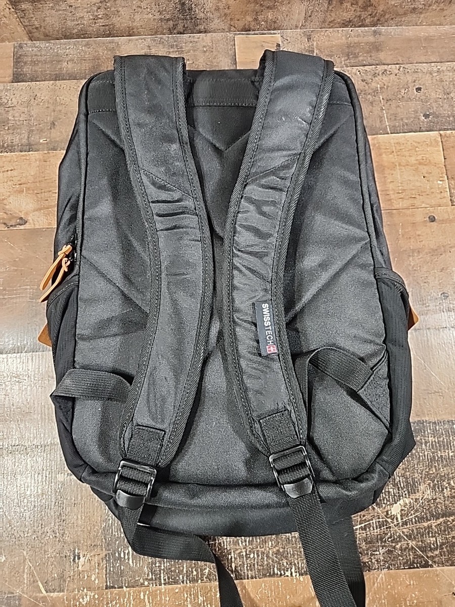 Swiss Tech La Tzoumax 29 Ltr Black Backpack Laptop Compartment