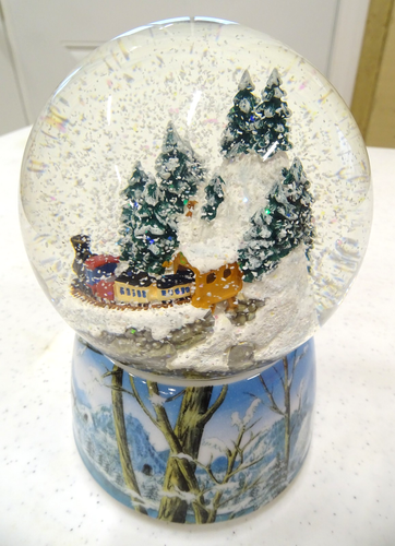 Train / Musical Snow Globe / Tested / Working / FedEx Free Shipping / MR59783_a - Picture 3 of 16