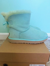UGG Mini Bailey Bow II Women  s Suede Lined Boots Sky Bow Fur Trim US 7