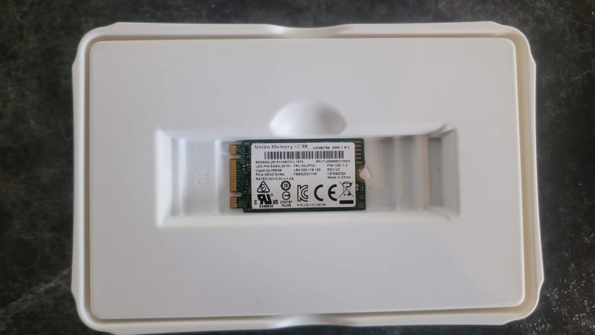 Union Memory 256GB SSD M.2 2242 NVMe PCIe GEN3 AM611