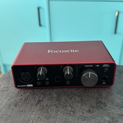 Focusrite Scarlett Solo 3rd Gen USB Audio Interface Generation 3 Top Zustand