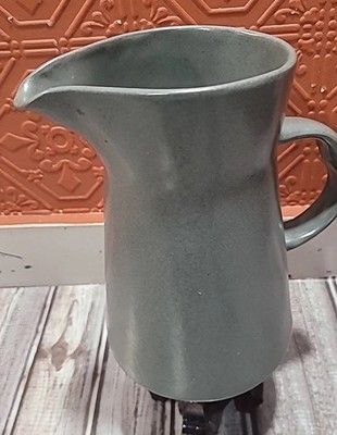 Vtg Modern Bennington Pottery Picher Matted Grey Coopertive Design David GIL