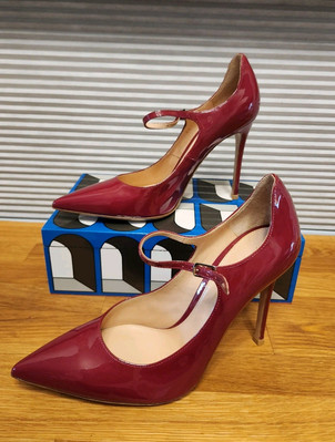 GIANVITO ROSSI MARY JANE PUMP 37