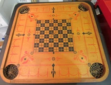 LOT OF 4 VINTAGE CARROM INDUSTRIES GAME BOARDS AS IS NO PIECES INCLUDED (87817)