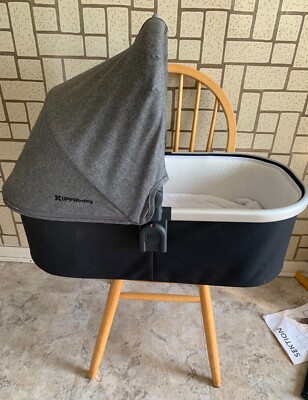 Uppababy Vista/Cruz Bassinet Model 0318-VIS-CA Jordan Used