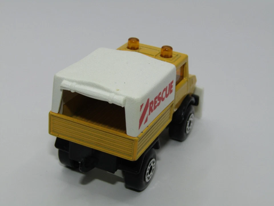 Matchbox Superfast No 48 Unimog Yellow Very Rare WHITE SHOVEL Mint UB - Image 3 of 4