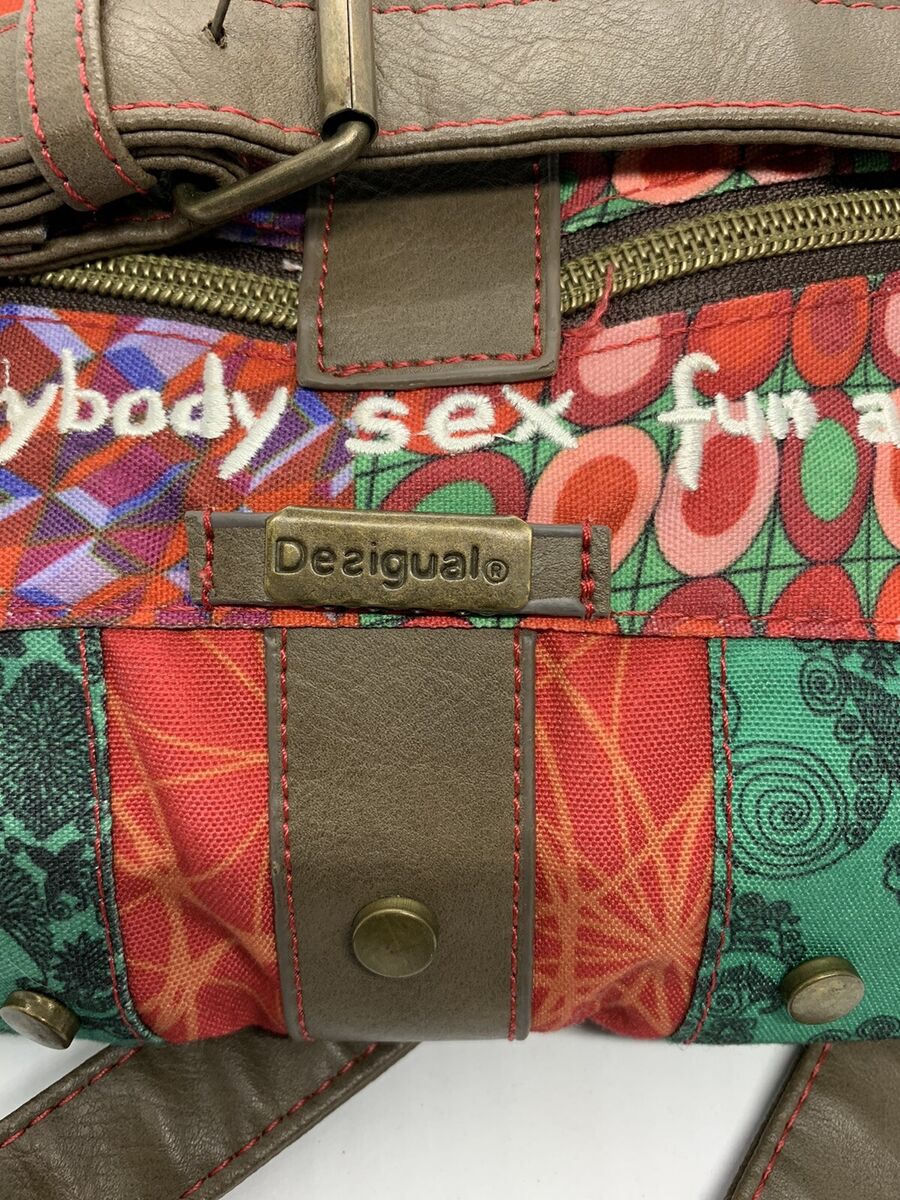 激レア　Desigualのボストン デシグアル Desigual ボストンバッグ （ホワイト