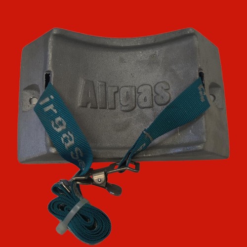 Airgas Cylinder Wall Safety Bracket With 54" Strap, Y99-241500