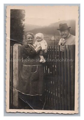 Portrait Grandparents with Grandchildren 1937 - Vintage Photo 1930s