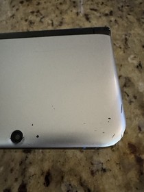 Nintendo 3DS XL The Year of Luigi Limited Edition Silver Console W/ Games