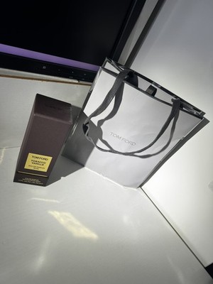 Tom Ford Geschenktüte und 1 leere Parfum Tabak Vanille 50ml Geschenkbox (unberührt)