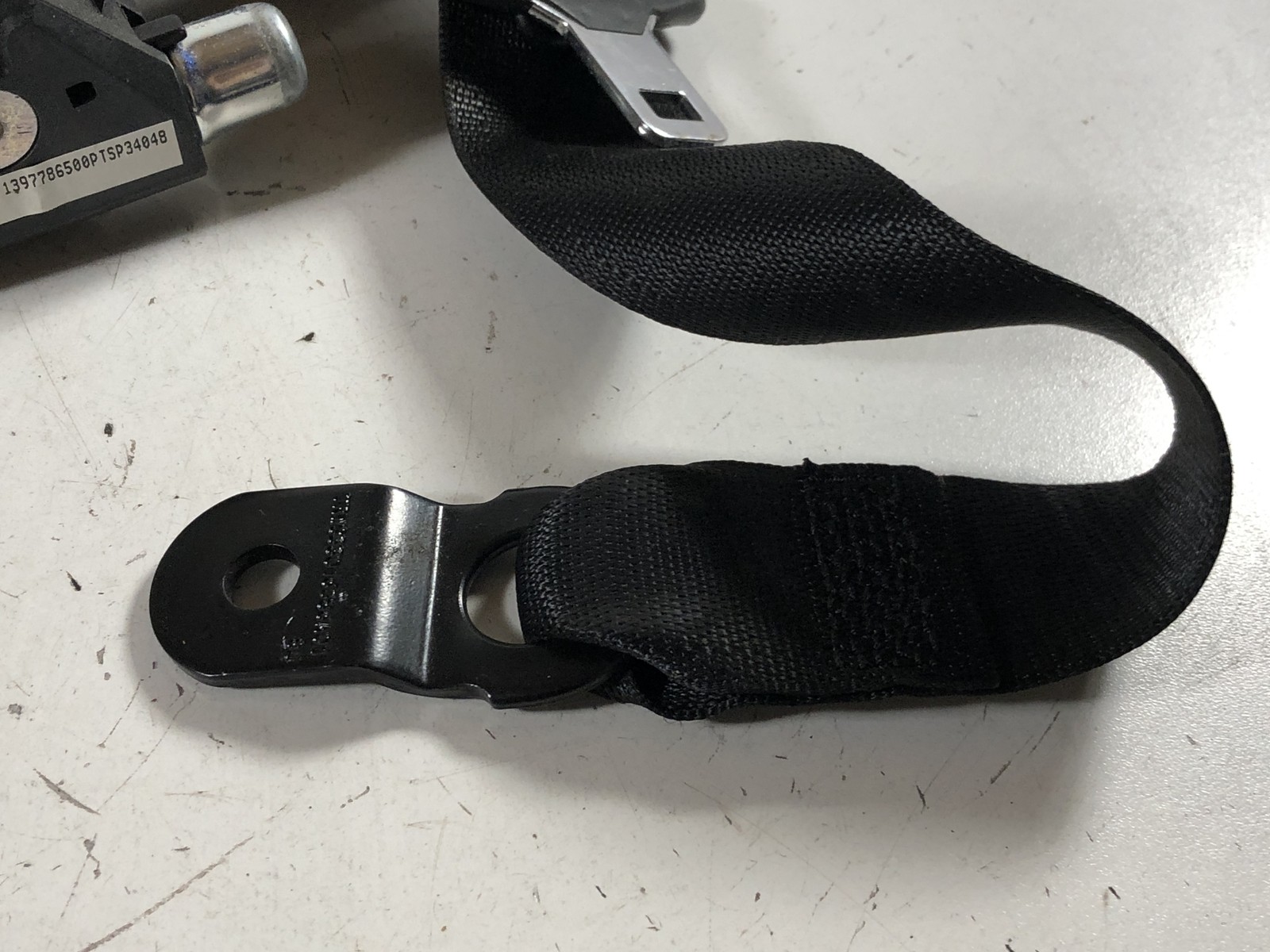09-13 Maserati Quattroporte M139 Front Left Driver Seat Belt Retractor NERO 10