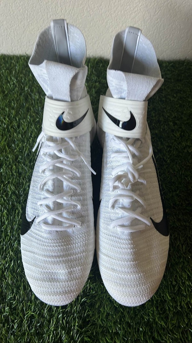 Nike Alpha Menace Elite 2 Flyknit White Football Cleats  display picture 3