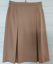 Gonna in pura lana. Linea classica con pieghe interne. Pico. Tg. 46