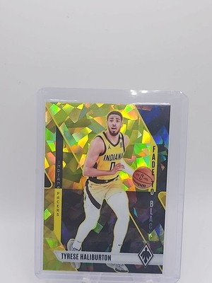 2023-24 Panini Phoenix - Fade to Black Tyrese Haliburton #12 Yellow Ice /175