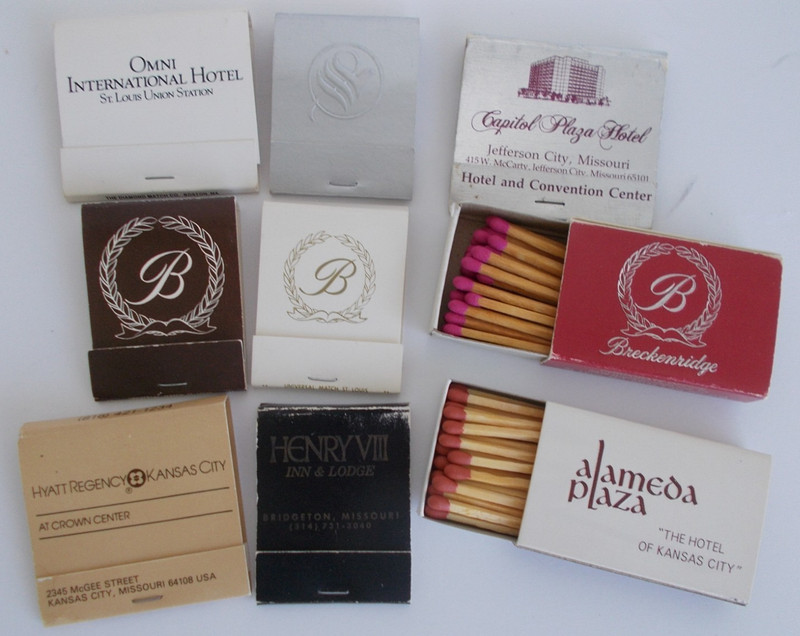 Vntg Missouri Hotels 9 Matches Matchbooks Henry VIII,Omni,Breckenridge,Hyatt