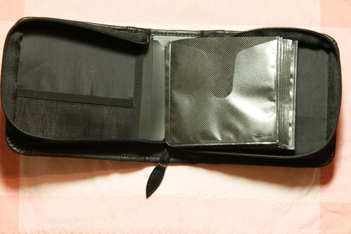 Vintage Case Logic 32 CD Soft Case Holder Faux Leather Wallet CD 💿 Or DVD 📀 - Picture 5 of 8