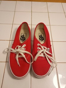 red vans lo pro