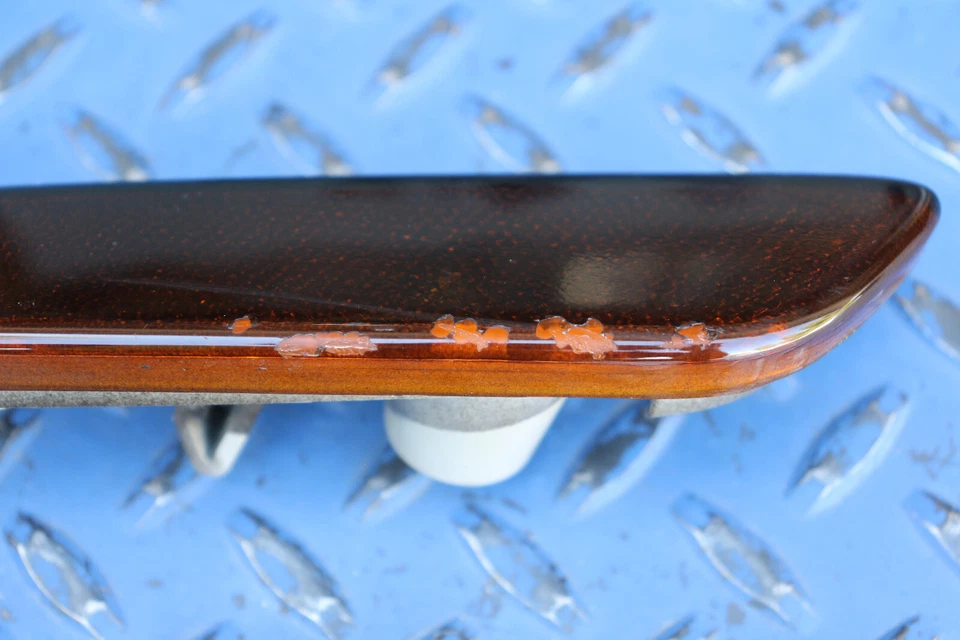 2005-2013 Chevrolet Corvette C6 Quarter Panel Driver Side Marker Light OEM - Image 4 of 4