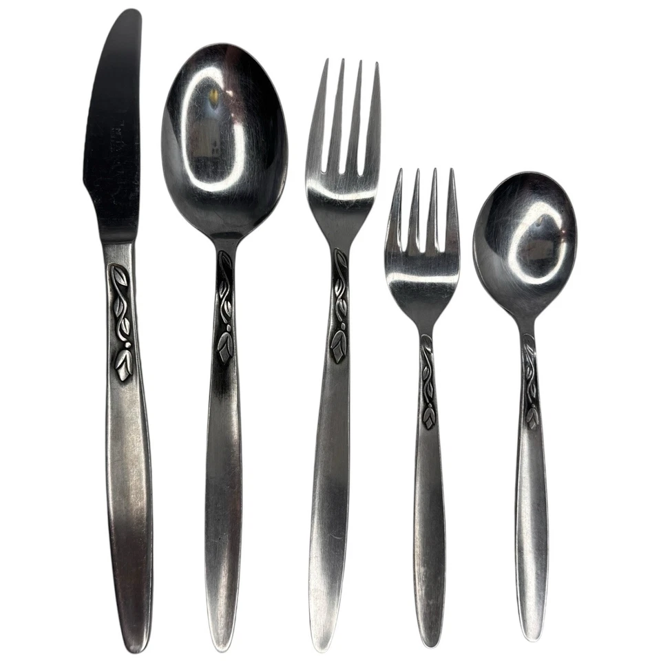 VINTAGE TULIP TIME HOLLAND AMEFA 1 - 5 PC PLACE SETTING Preowned - Image 3 of 4