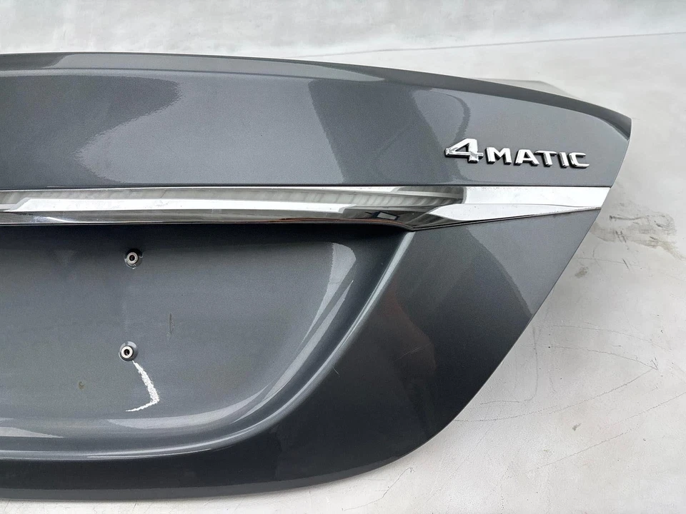 Mercedes W205 C300 2015-2021 cubierta trasera maletero tapa carcasa panel OEM Foto 2 de 4