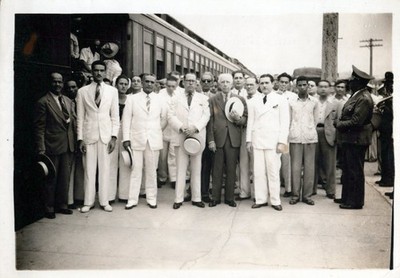 Cuba Cuban Commander Coyula arriving in Santiago de Cuba (1942)   Photo 939K