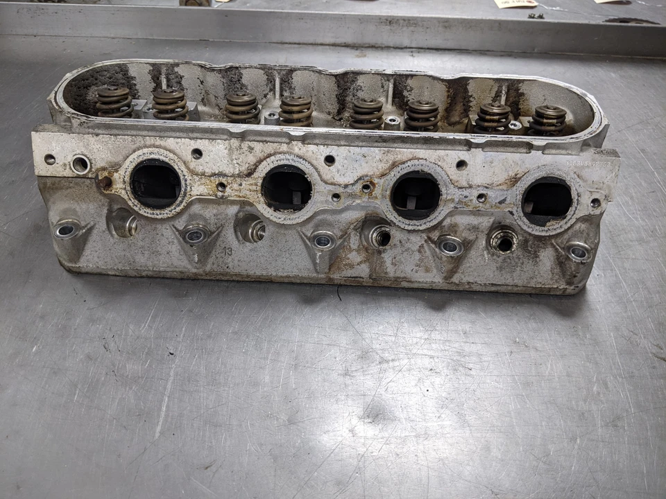 Culata para 02-06 Cadillac Escalade 6.0 317 Gas Foto 3 de 4