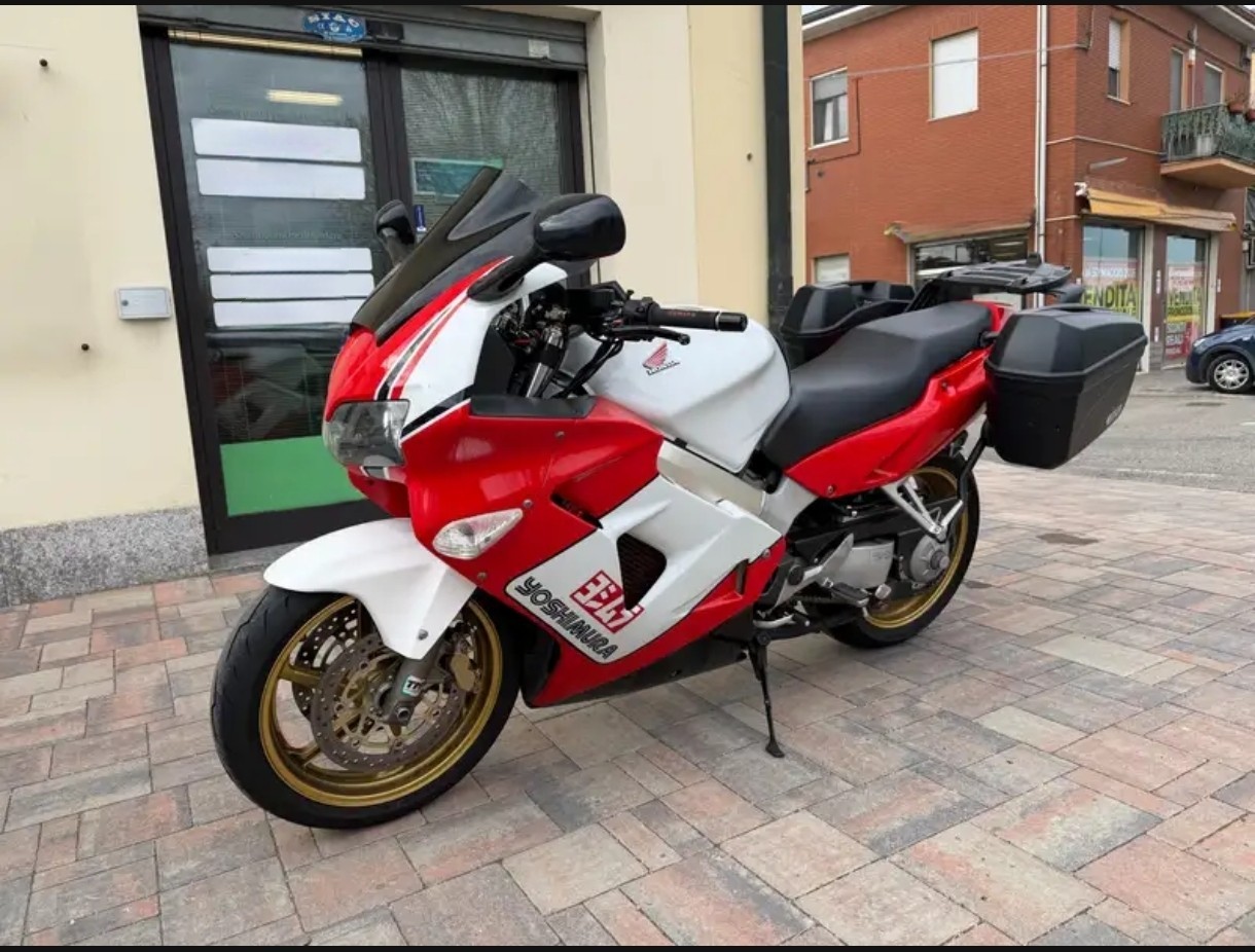 VFR800FI RC46 (05/1999)
