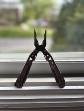 Gerber Suspension Multi-Tool Pliers Folding Knife Stainless Steel w/ Tools