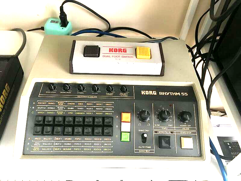 Korg KR-55 Pro Rhythm Percussion Effects Drum Machine + Gig Case +