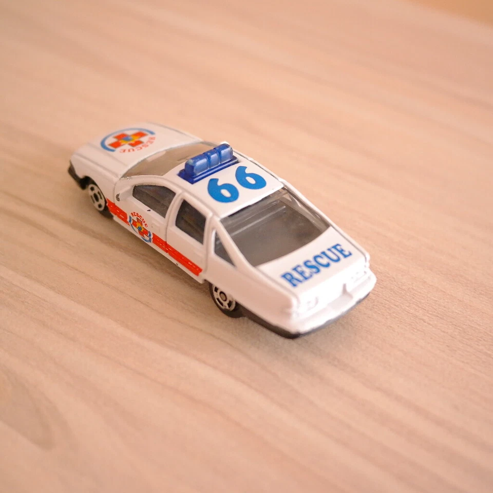 2003 CHEVROLET CAPRICE POLICE CAR WELLY DIECAST CAR TOY - Image 3 of 4