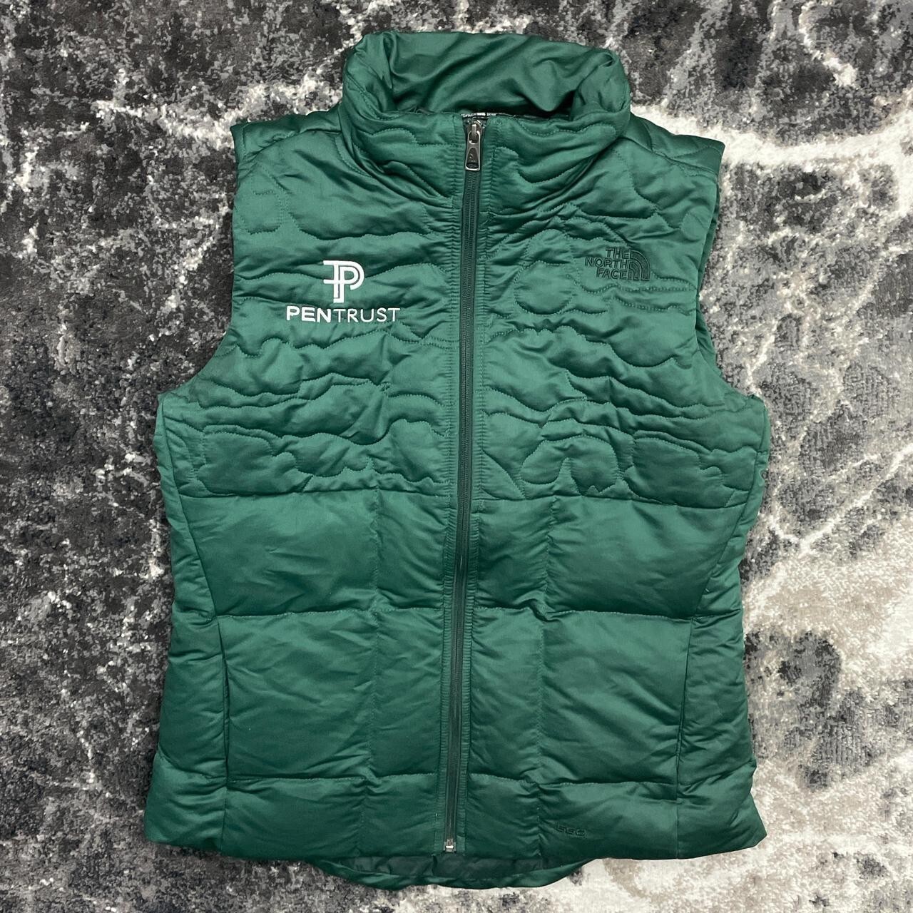 The North Face Rhea 550 Down Puffer Vest for Women in Medium Green