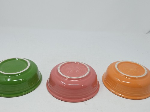 Vintage Fiesta Ware 3 Round Fruit Bowls Apricot Color - 5.75" x 2"Deep - Picture 2 of 6