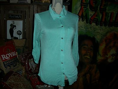 S.O.Y. Shine On You  Sharp Baby Blue Button Down Shirt Size S