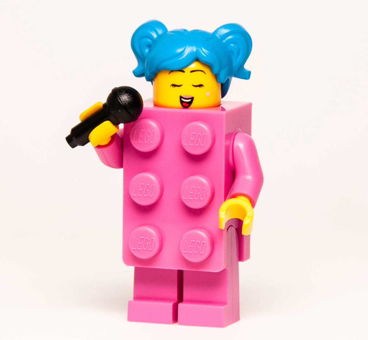 New LEGO BAM 2024 Minifigure - Dark Pink Brick Costume Suit Singer
