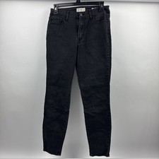Jessica Simpson adored high rise ankle jean. Black. Size 29