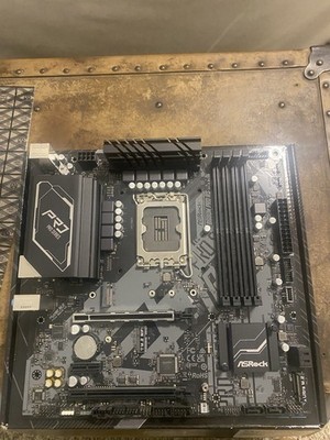 ASRock B660M Pro RS MicroATX LGA1700 DDR4 4-DIMM M.2 PCIe Motherboard