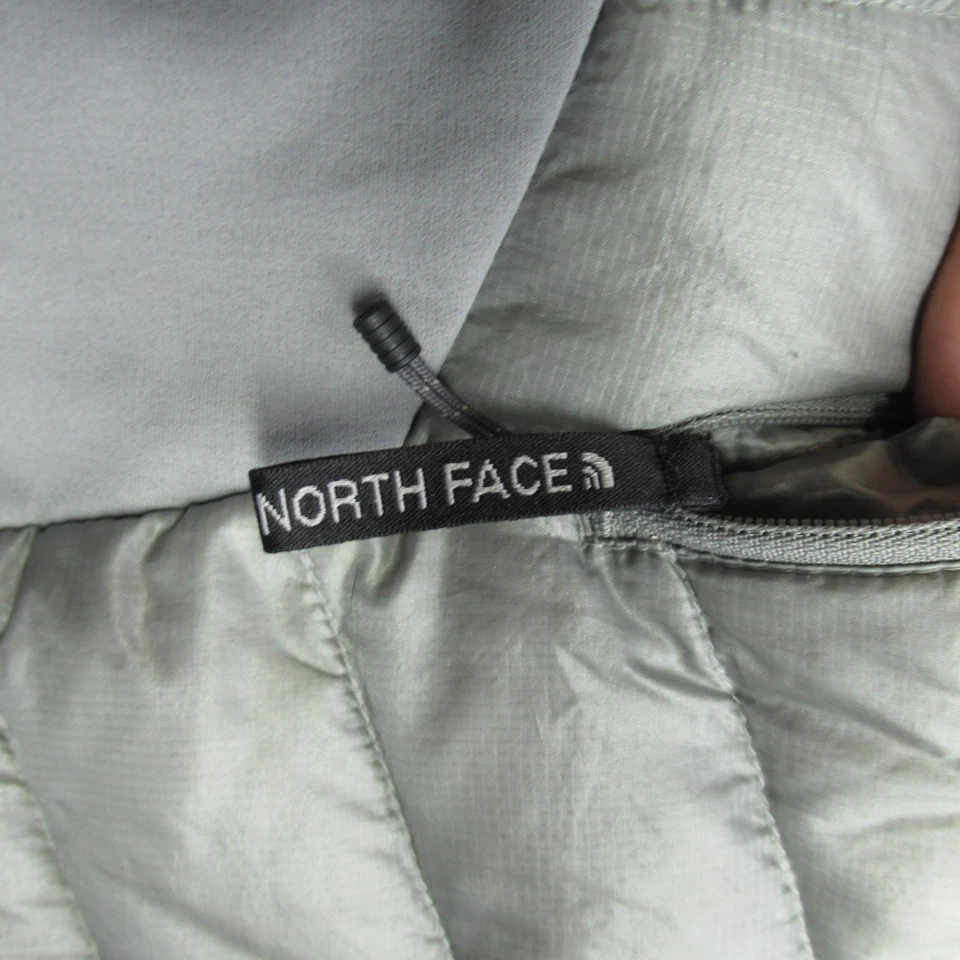 Женский пуховик North Face средний серый серия Summit с капюшоном на молнии утепленный - Изображение 4 из 4