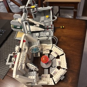 LEGO Star Wars: Home One Mon Calamari (7754) No Minifigures READ