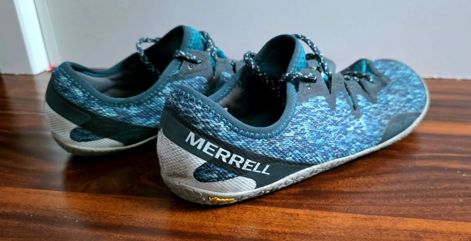 Merrell Vapor Glove 5 Spearmint Teal Blue Barefoot Running Shoes Women's 11