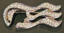 SWOROVSKI Brooch with a Wave Design and Clear Rhinestones