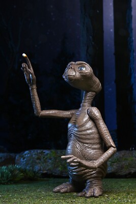 E.T: 40th Anniversary E.T. Ultimate Figure by NECA