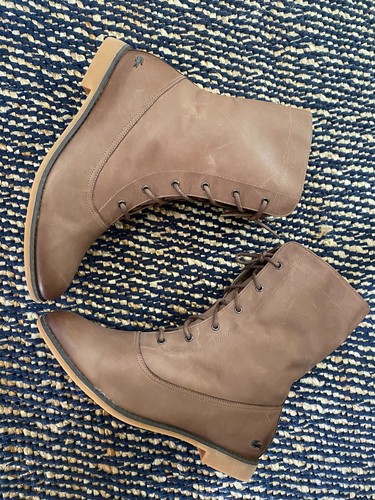 Lacoste Tan Serenac Shearling Lace up 
