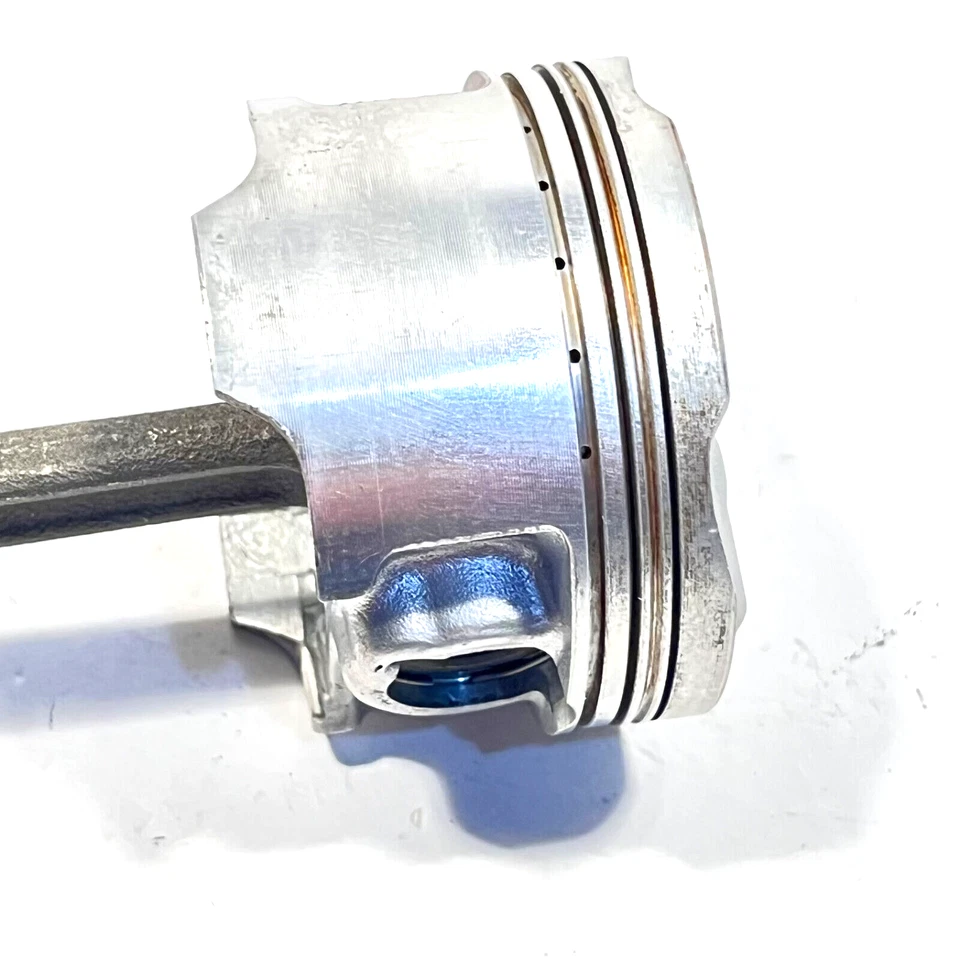 Honda CBR600F3 1995 a 1998, pistón OEM con varilla de conexión, P/N 13101-MAL-A00 Foto 4 de 4