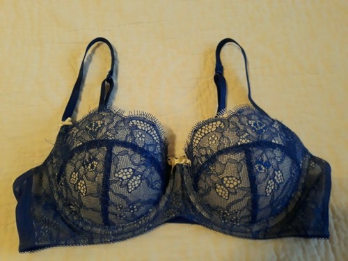 b. tempt'd Blue & White Lace 34B U/W Foam Cup Balconette Bra NO Wear XLNT - Picture 3 of 8