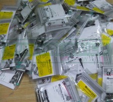 QTY:1 NEW FOR PEPPERL FUCHS INDUCTIVE PROXIMITY SENSORS 3RG4024-0KB00-PF