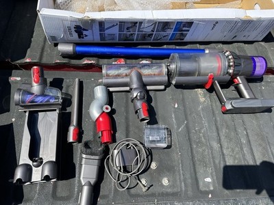 DYSON V11 TORQUE DRIVE+ CORDLESS VACUUM CLEANER - USED