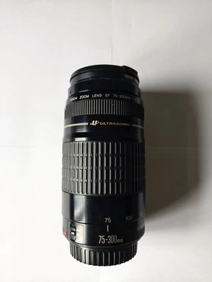 Canon EF 75-300mm Ultrasonic F4-5.6 USM Telephoto Zoom Lens - Image 1 of 4